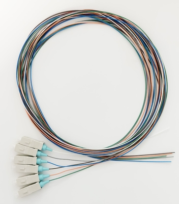 خرید LSZH 1m 6 فیبر OM3 فیبر Pigtail SC UPC 50/125 چکمه آبزی سبک وزن تولید آنلاین
